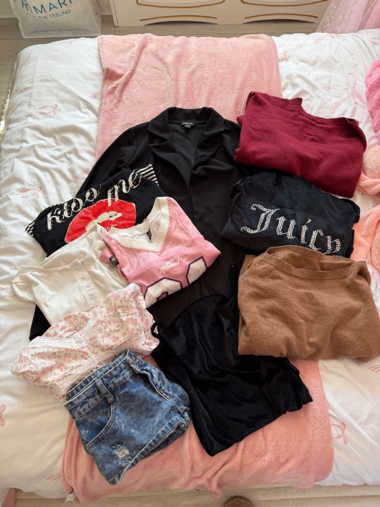 Older teen girl / womens clothing bundle - sizes between 6-8 UK