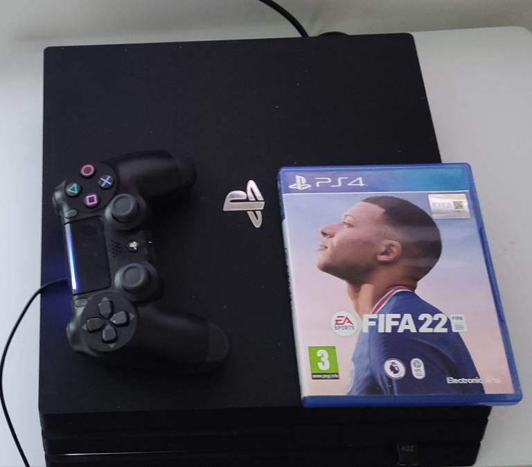 PS4 Pro 1tb with official controller plus one game