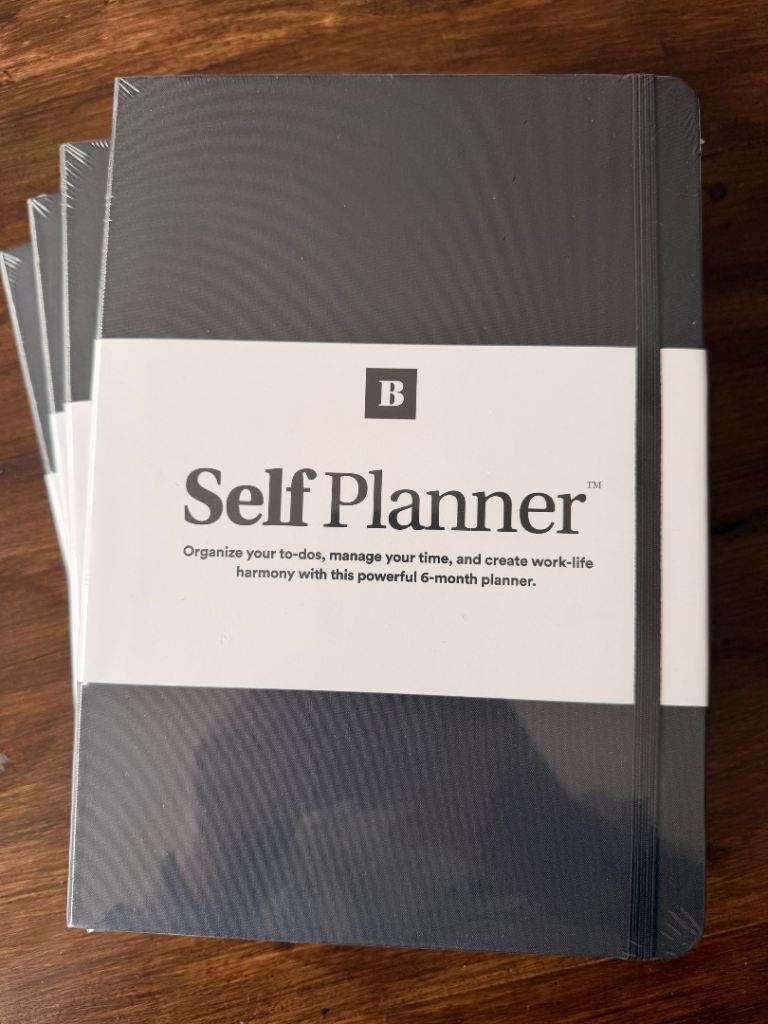 Effective daily planner to achieve goals and work life harmony BUSINESS, STUDENT BOOK 