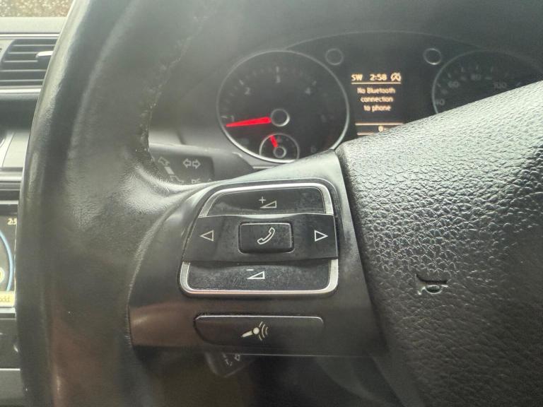 2014 Volkswagen Passat 1.6 TDI BlueMotion Tech Executive Euro 5 (s/s) 5dr ESTATE Diesel Manual