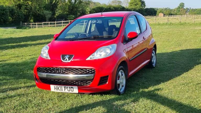 Peugeot, 107, Hatchback, 2011, Manual, 998 (cc), 3 doors