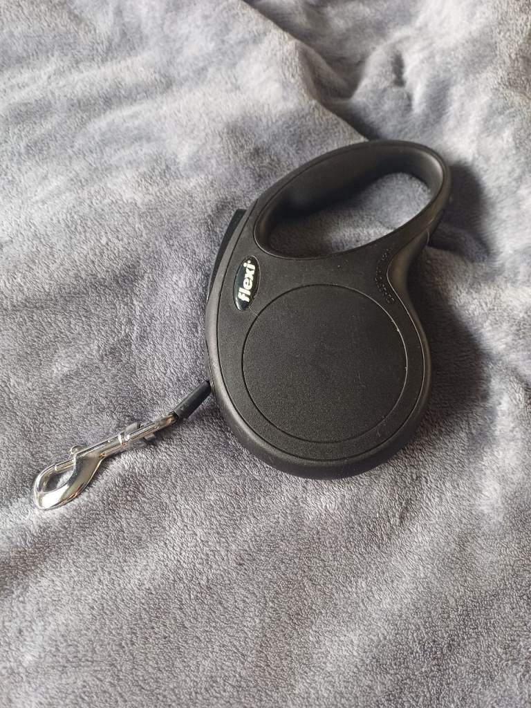 Flexi dog lead