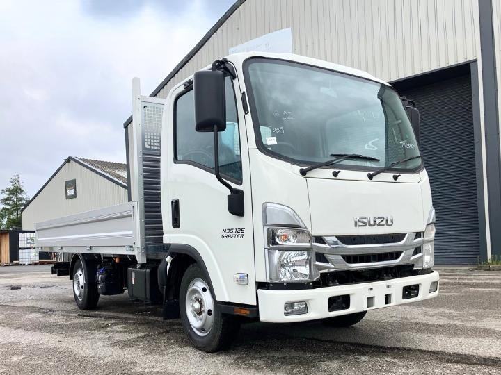 £28997 + Vat - NEW ISUZU GRAFTER DROPSIDE/FLATBED BODY TRUCK 3.5t N35.125S LWB