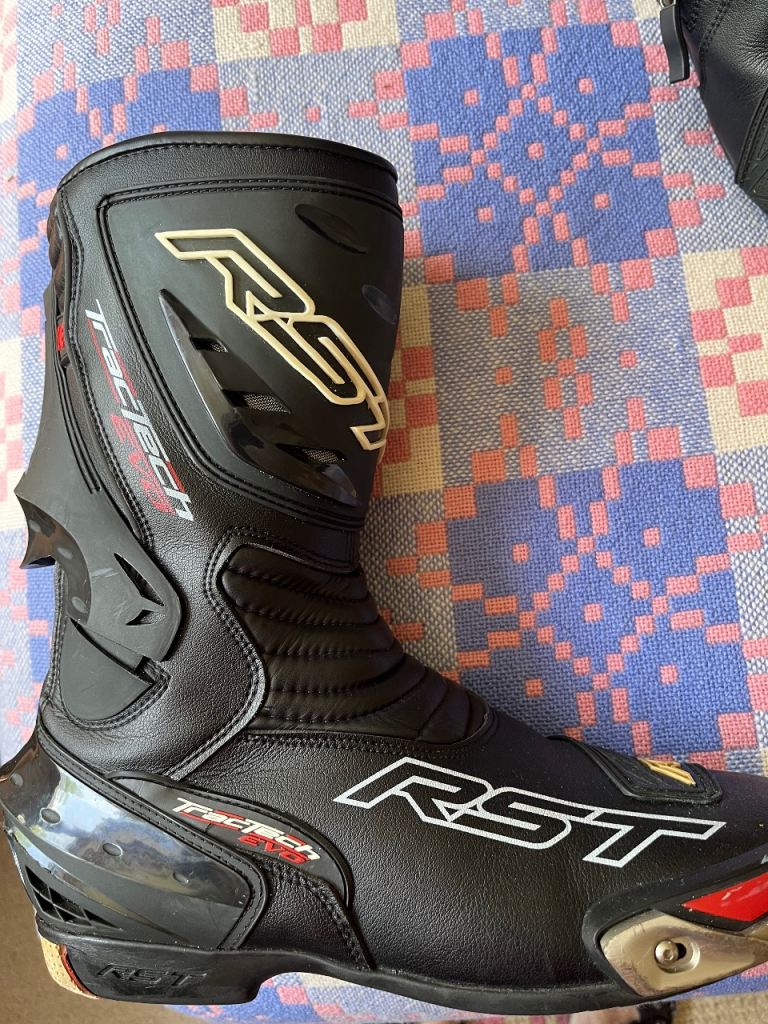 RST Tractech Evo size 45 10/10.5 motorbike boots. 