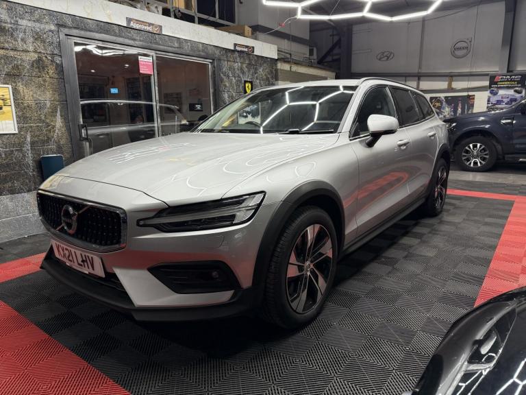 VOLVO V60 CROSS COUNTRY 2.0 Cross Country B4 AWD (197hp) Auto 2021