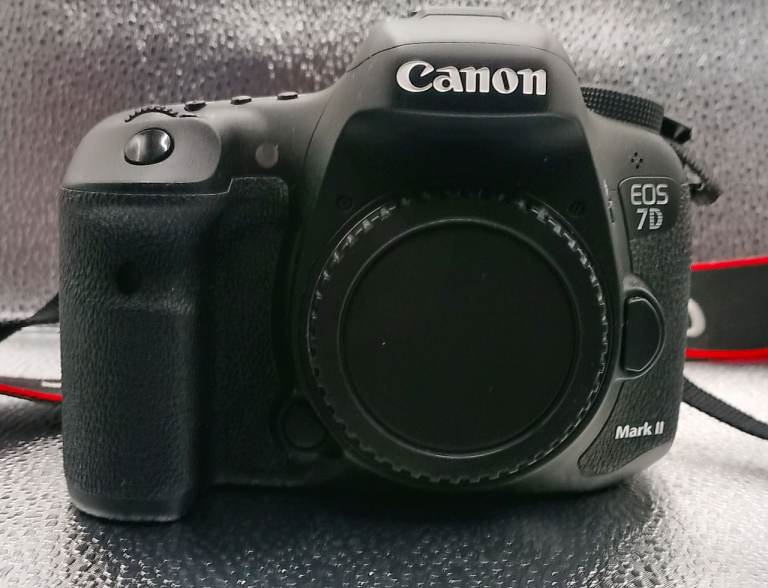 Canon EOS 7D MK II Digital Camera