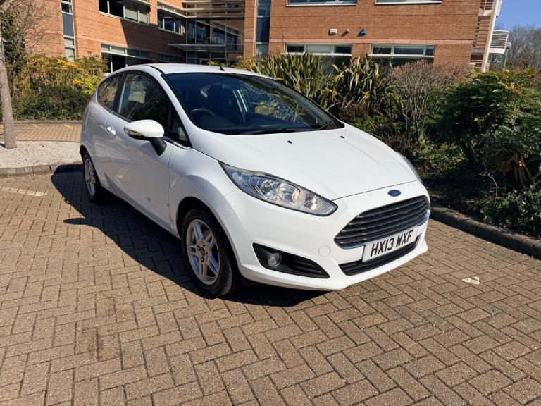 2013 Ford Fiesta 1.6 Zetec Hatchback 3dr Petrol Powershift Euro 5 (105 ps)