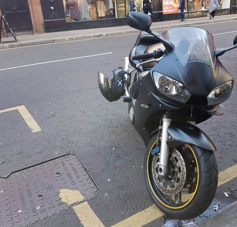 Yamaha, R6, 2002, 599 (cc)