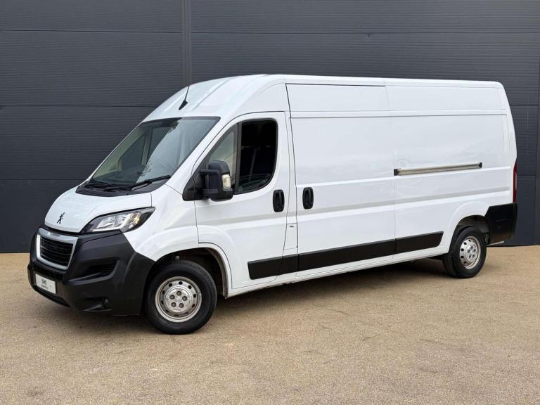PEUGEOT BOXER 2.2 BlueHDi 335 Professional Premium + L3 H2 Euro 6 (s/s) 5dr 2023
