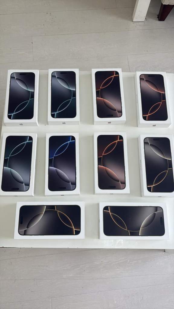 iPhone 16 pro max  256gb like new £650 unlocked with Apple warranty