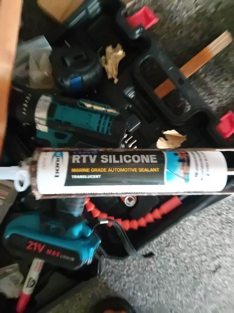 Free full fish tank silicone 