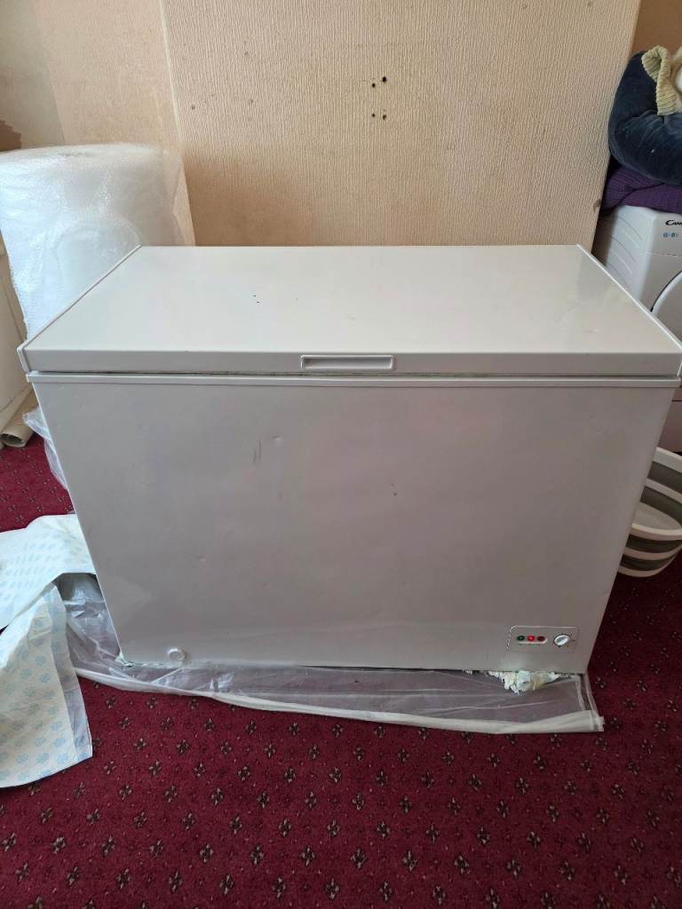 Bush Chest freezer fully working