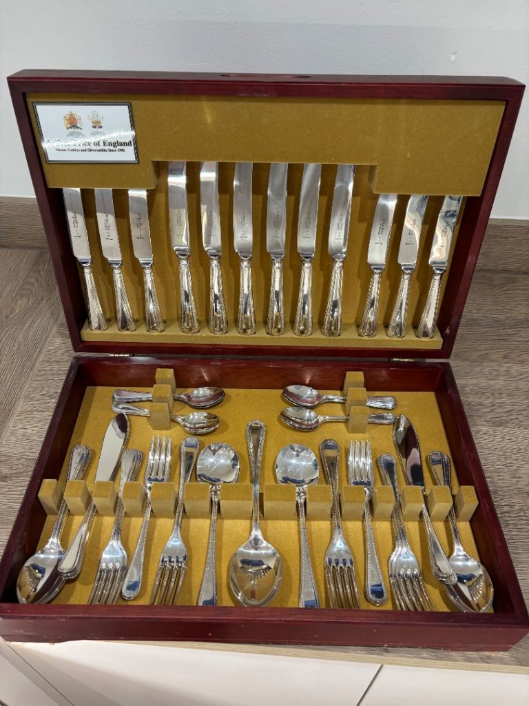 Arthur Price of England sterling silver cuttlery 