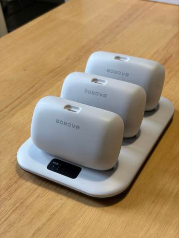 Meta Quest 3 512GB + BOBOVR S3 Pro Strap, Dock & Batteries – As