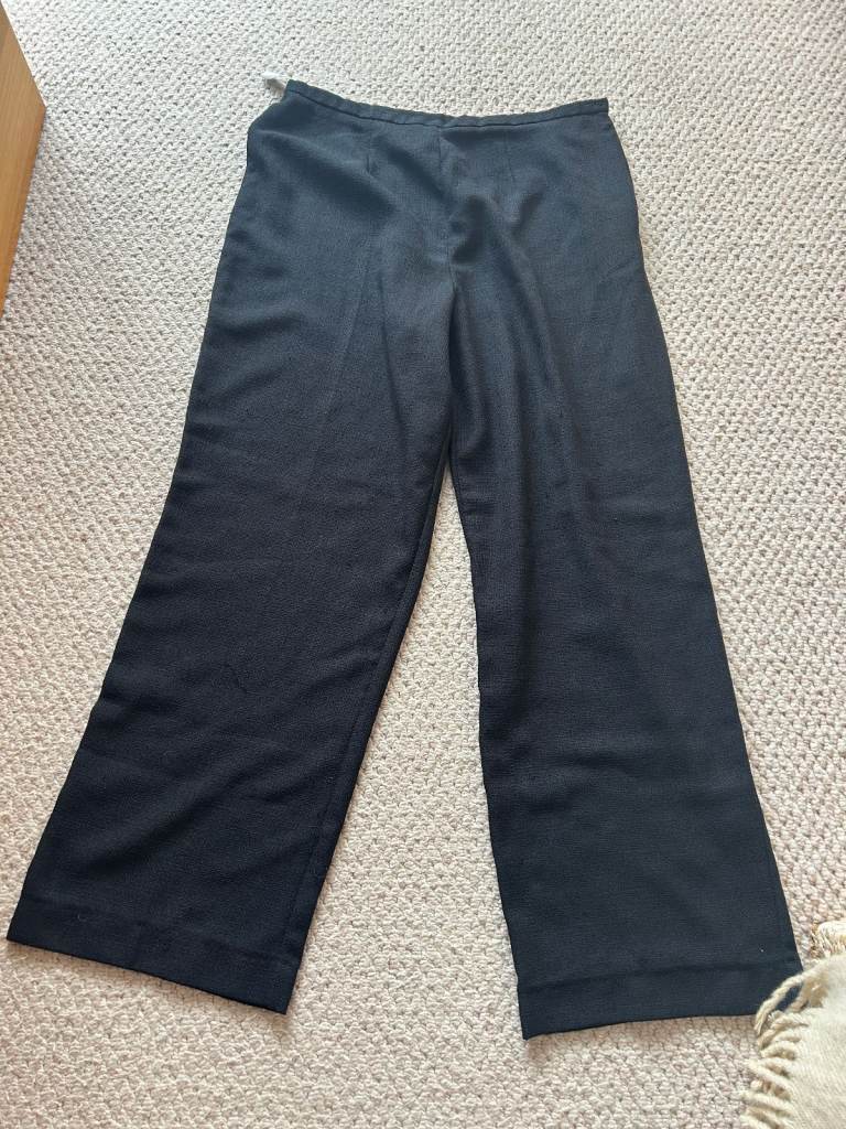 Klass Black wide leg trousers, black, size 14, good condition, pet & smoke free