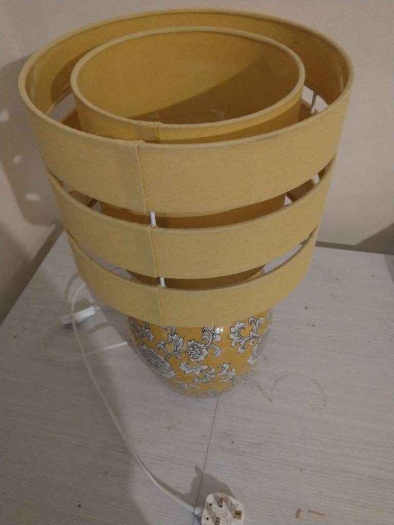 Yellow Table Lamp with Patterned Base – Good Condition, £1.00 for Sale