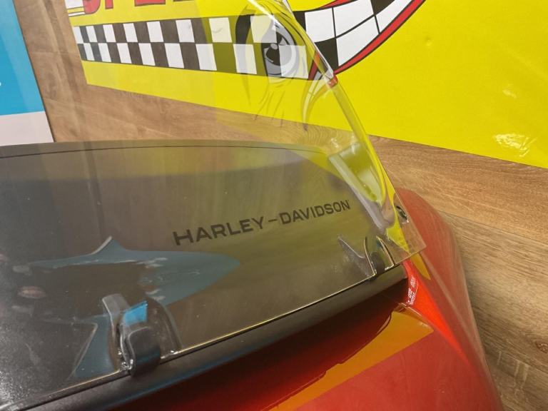 HARLEY-DAVIDSON STREETGLIDE