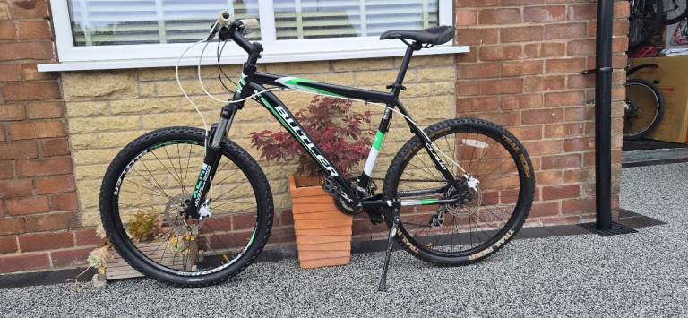 Claud Butler mountain bike Hydraulic Disc Brakes 