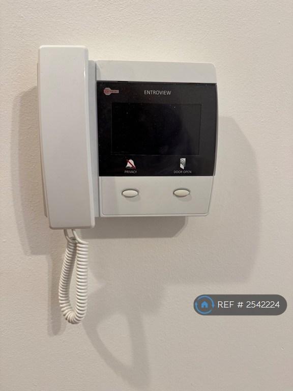 2 bedroom flat in Shrubhill Walk, Edinburgh, EH7 (2 bed) (#2542224)