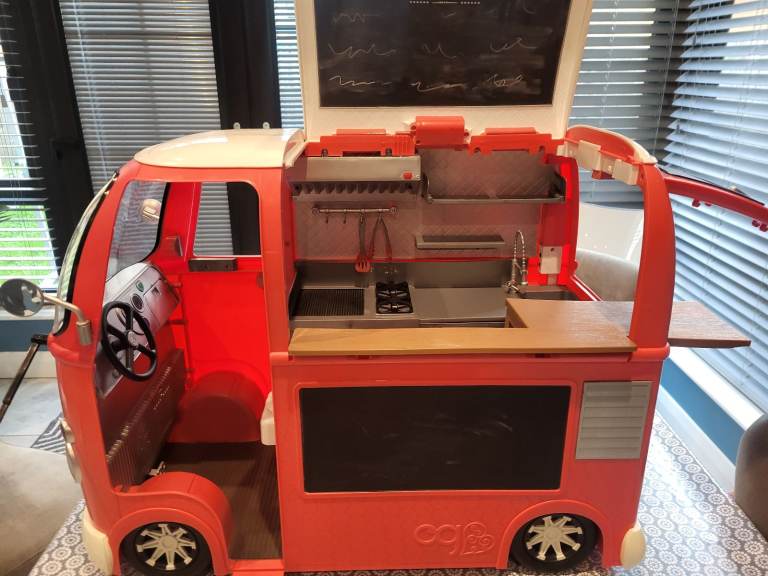 Our Generation food truck and cafe