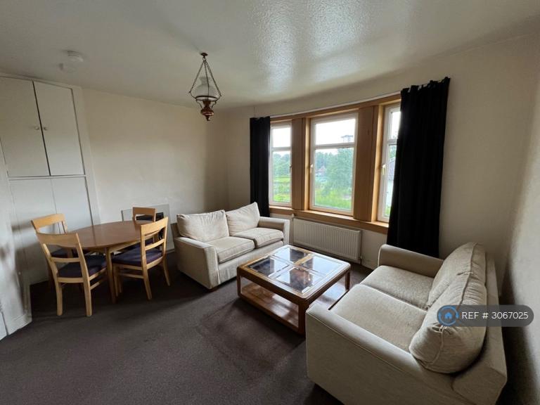 2 bedroom flat in Harefield Drive, Glasgow, G14 (2 bed) (#3067025)