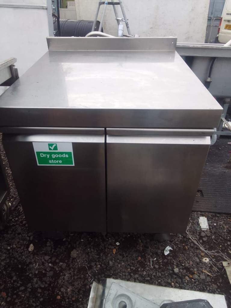 Catering equipment commercial stainless Steel sinks & prep tables kitchen restaurant trailer items 
