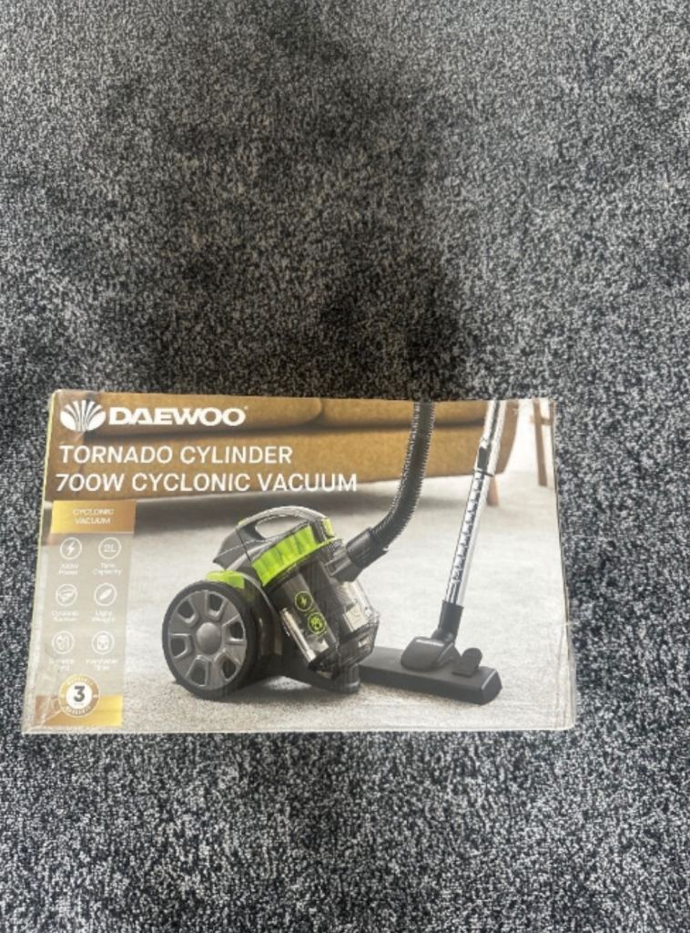 NEW Daewoo Tornado Cylinder 700W Cyclonic Vacuum Cleaner