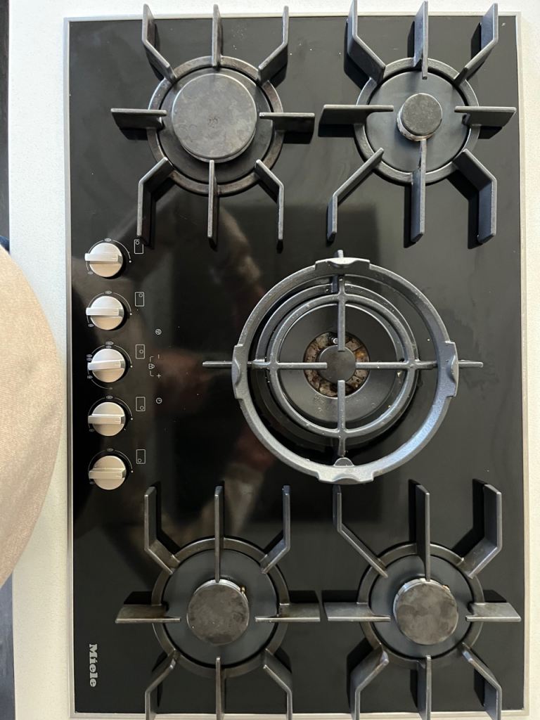 Miele 5 burner, Glass top, Gas Hob