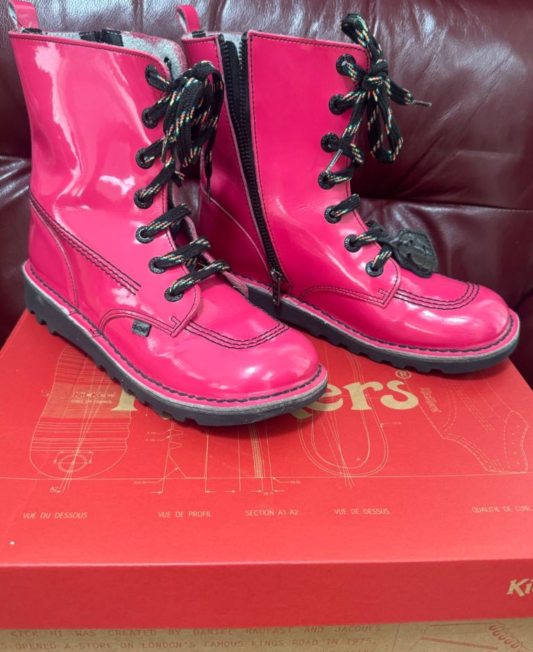 Pink patent kickers ladies size 5