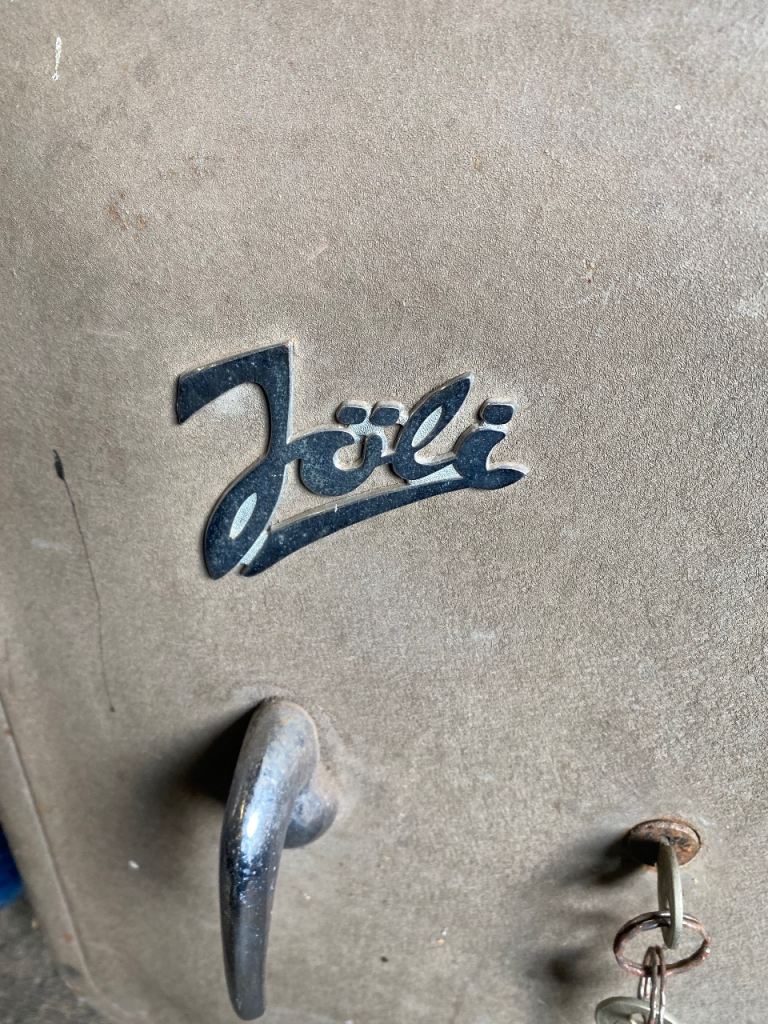 Joli Vintage Metal Safe Box with Key – Fair Condition