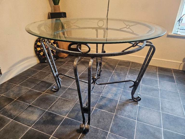Metal base glass top dining table round