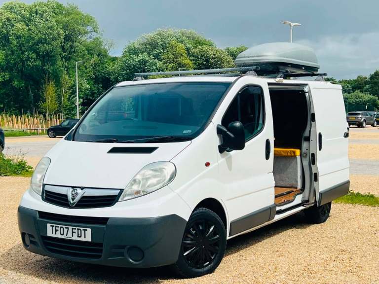 Vauxhall, VIVARO, Campervan 2007, Manual, 1995 (cc)