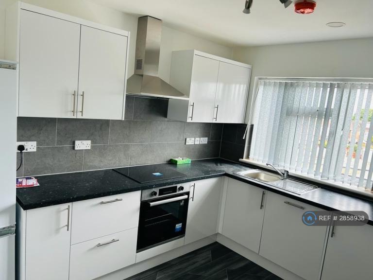 2 bedroom flat in Sewall Highway, Coventry, CV2 (2 bed) (#2858938)