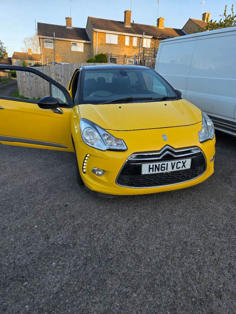 Citroen, DS3, Hatchback, 2011, Manual, 1598 (cc), 3 doors