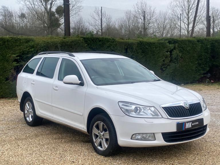 SKODA OCTAVIA 1.6 TDI CR 4x4 5dr ESTATE [2011-61]