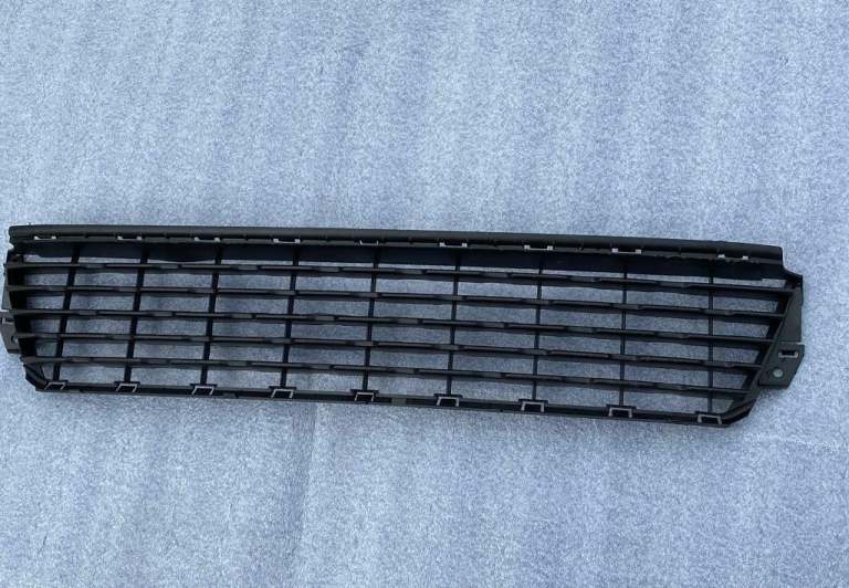 CITROEN C3 PICASSO 2010 FRONT BUMPER LOWER GRILL 2009-2012