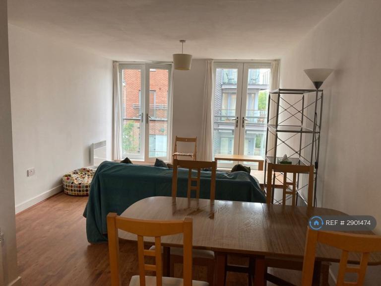 2 bedroom flat in Ochre Yards, Gateshead, NE8 (2 bed) (#2901474)