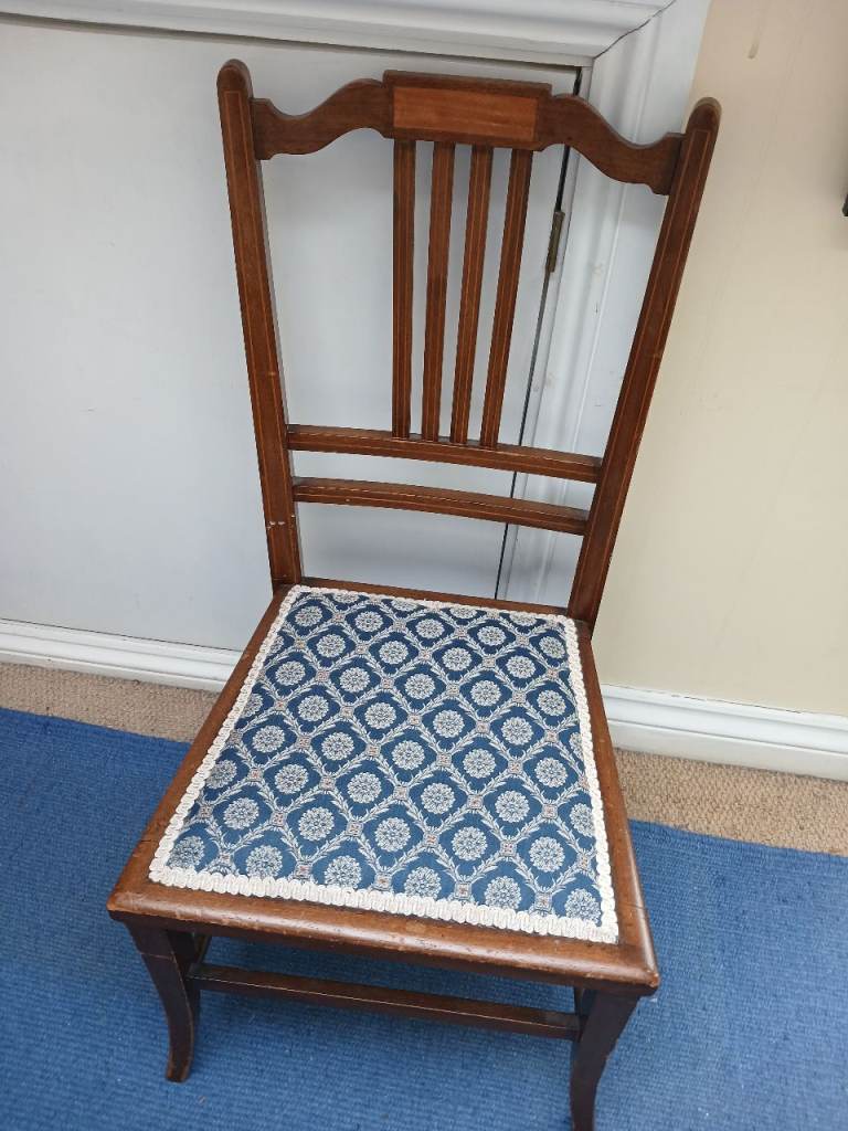Pretty Victorian bedroom chair