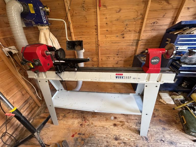 Axminster lathe. Very good condition. 