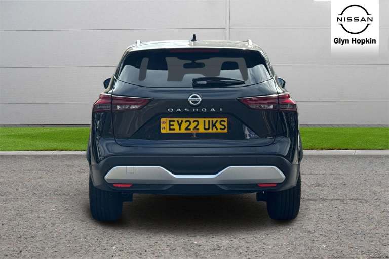 2022 Nissan Qashqai 1.3 DiG-T MH Tekna 5dr Hatchback Petrol Manual