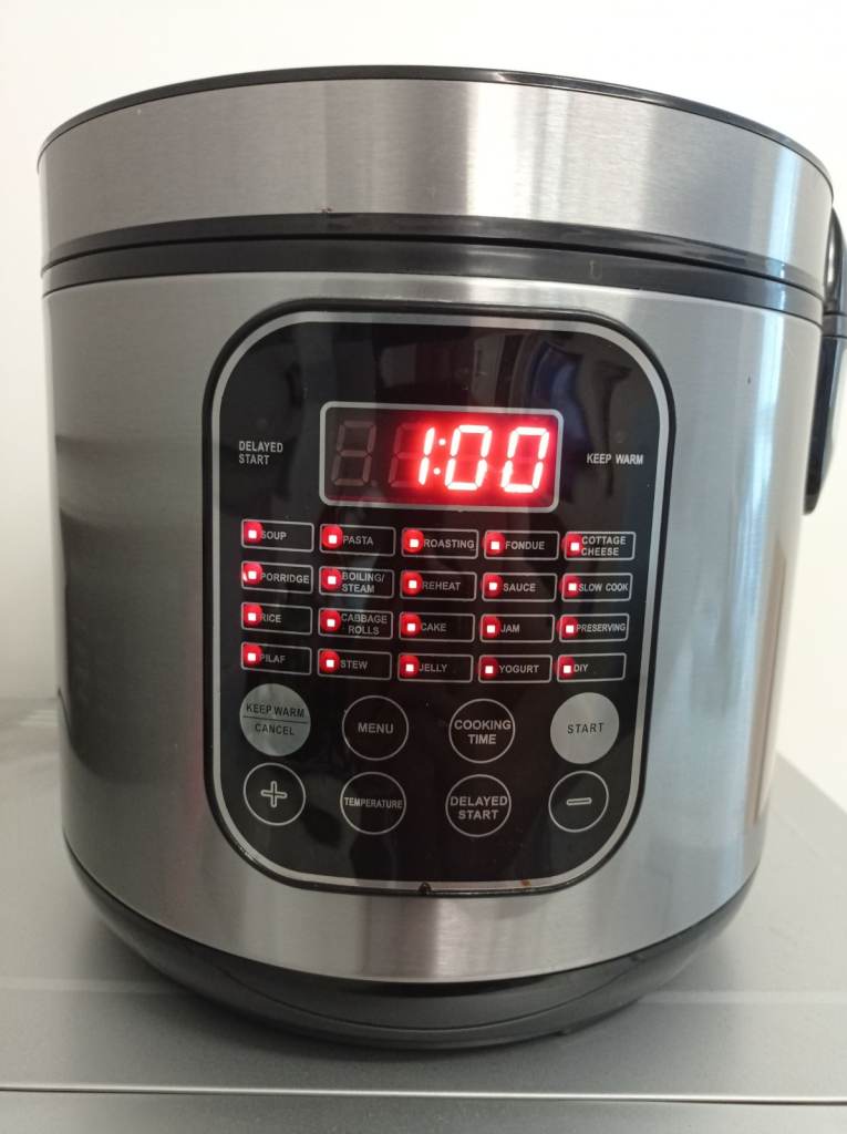 Multi cooker