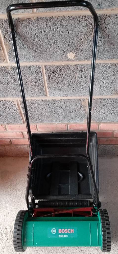 Bosch AHM 38G manual lawnmower