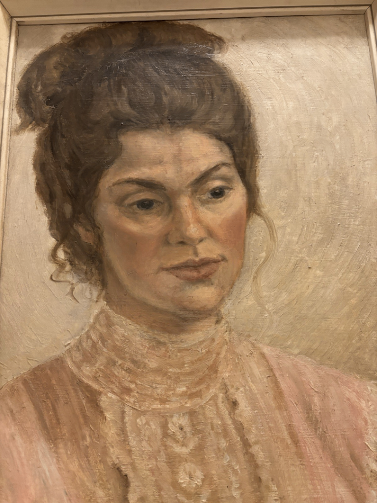 A Stunning Oil Portrait Painting Of A Young Lady/ Woman. Vintage / Antique Style