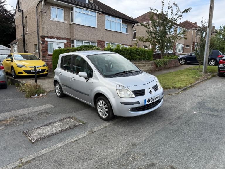 RENAULT MODUS 1.6 AUTOMATIC + VERY LOW MILEAGE!