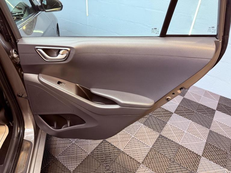 2019 Hyundai IONIQ 1.6 h-GDi 1st Edition DCT Euro 6 (s/s) 5dr HATCHBACK Petrol/Electric Hybrid Au...