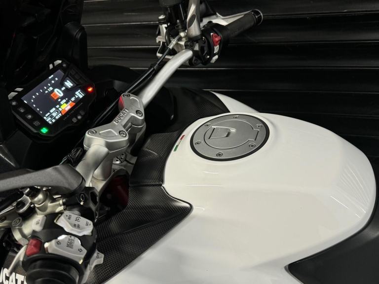 2018 68 DUCATI MULTISTRADA 1260 Pikes Peak Full Termignon  Performance Package 