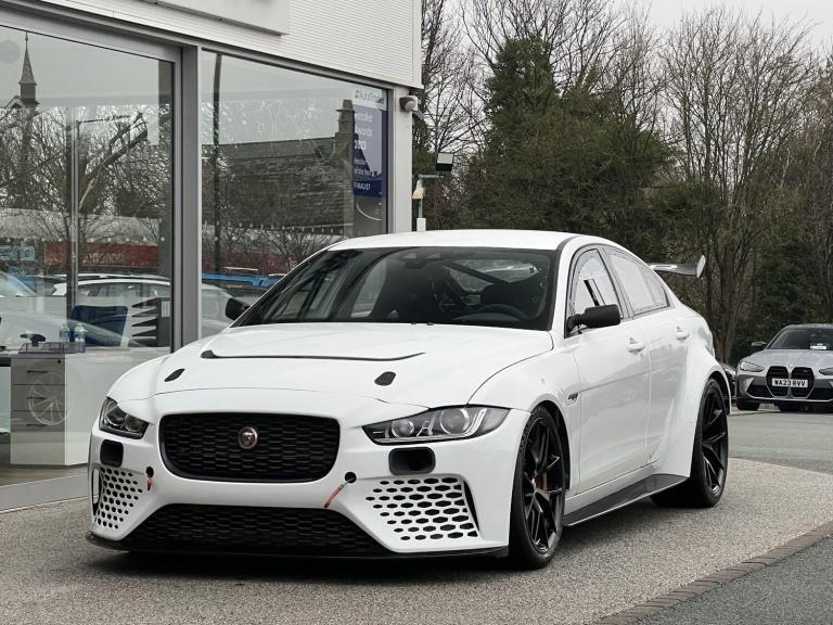  Jaguar XE 5.0 V8 Project 8 Saloon 4dr Petrol Auto AWD Euro 6 (600 ps) Petrol Automatic