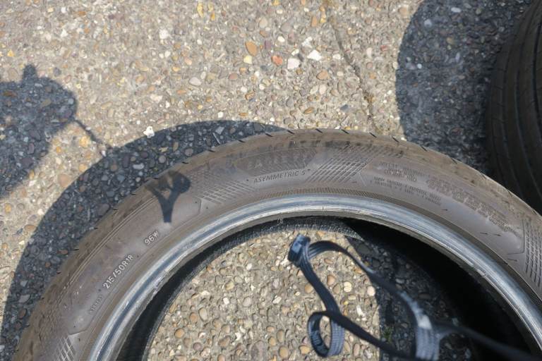 GOODYEAR 215/50R18 96W Eagle F1