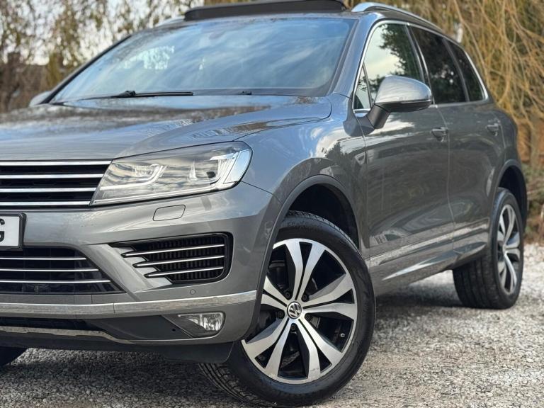 2016 Volkswagen Touareg 3.0 TDI V6 BlueMotion Tech R-Line Tiptronic 4WD Euro 6 (s/s) 5dr ESTATE D...
