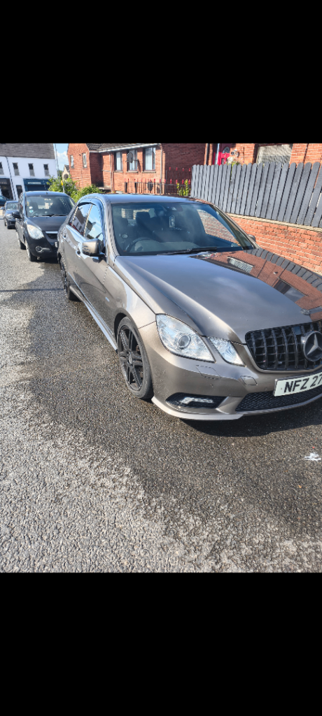 Mercedes-Benz, E CLASS, Saloon, 2010, Manual, 2143 (cc), 4 doors